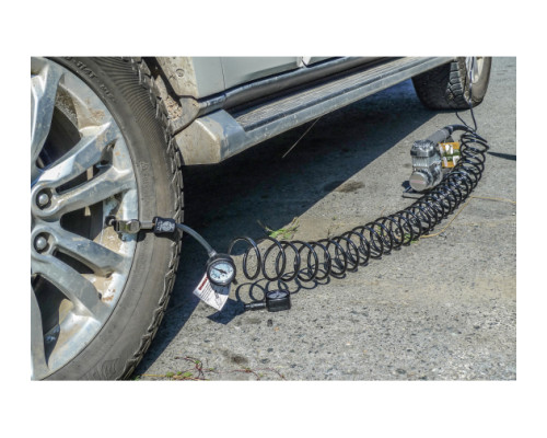 Автомобильный портативный компрессор BERKUT R20