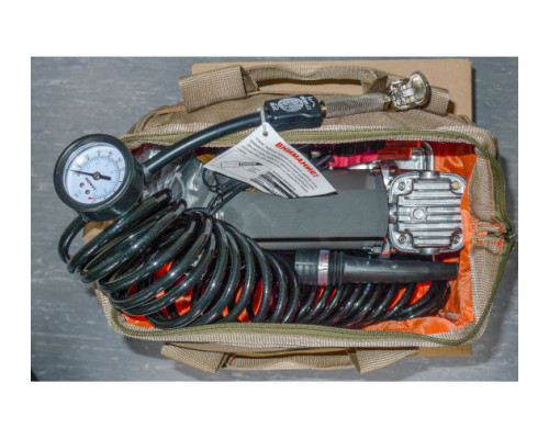 Автомобильный портативный компрессор BERKUT R20