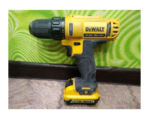 Аккумуляторная дрель-шуруповерт DEWALT DCD 710 D2