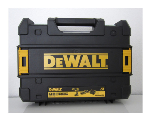 Беcщеточная дрель-шуруповерт DEWALT DCD777D2T