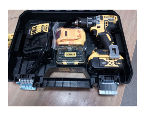 Бесщеточная дрель-шуруповерт DEWALT DCD791P2