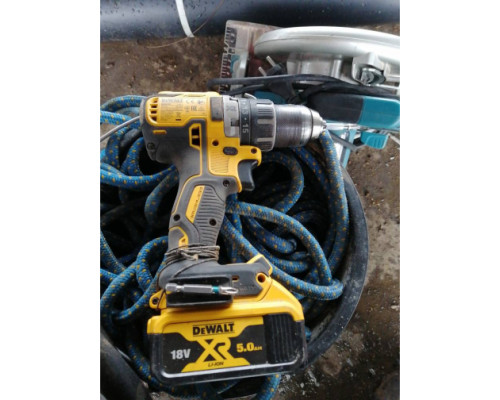 Бесщеточная дрель-шуруповерт DEWALT DCD791P2