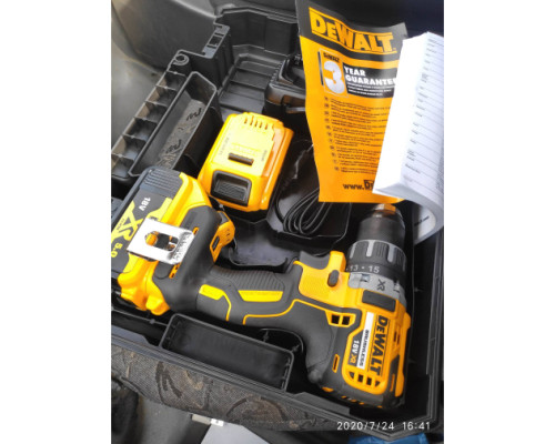 Бесщеточная дрель-шуруповерт DEWALT DCD791P2