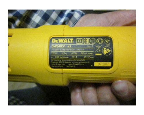 Болгарка (УШМ) DEWALT DWE 4051 Болгарка (УШМ) DEWALT DWE 4051
