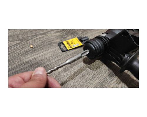 Бур SDS+ INDUSTRIAL (6х110 мм) DEWALT DT9663 Бур SDS+ INDUSTRIAL (6х110 мм) DEWALT DT9663