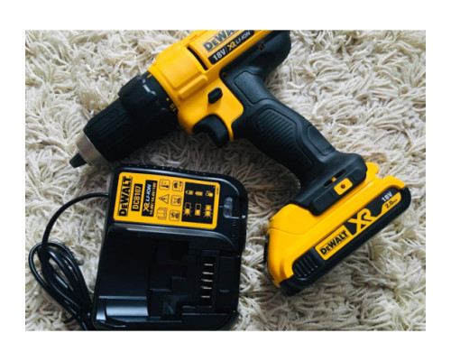 Дрель-шуруповерт DEWALT 2.0 Ач DCD771D2