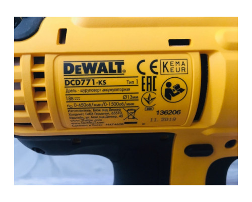 Дрель-шуруповерт DEWALT 2.0 Ач DCD771D2