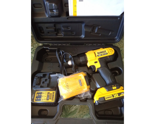 Дрель-шуруповерт DEWALT 2.0 Ач DCD771D2