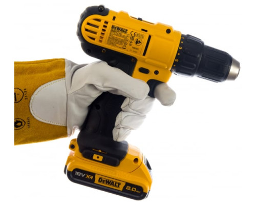 Дрель-шуруповерт DEWALT 2.0 Ач DCD771D2
