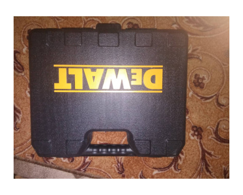 Дрель-шуруповерт DEWALT 2.0 Ач DCD771D2