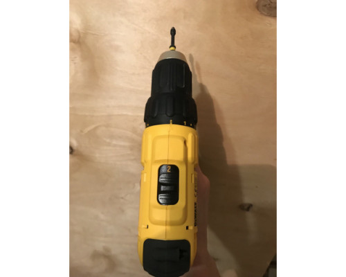 Дрель-шуруповерт DEWALT 2.0 Ач DCD771D2
