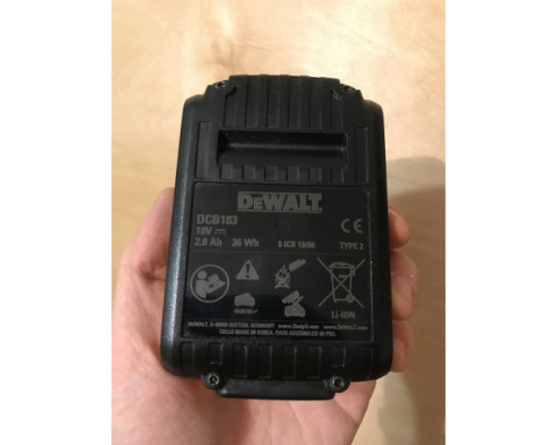 Дрель-шуруповерт DEWALT 2.0 Ач DCD771D2