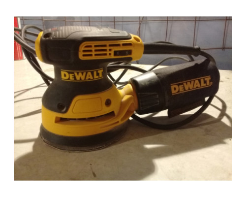 Эксцентриковая шлифмашина DEWALT DWE6423 Эксцентриковая шлифмашина DEWALT DWE6423