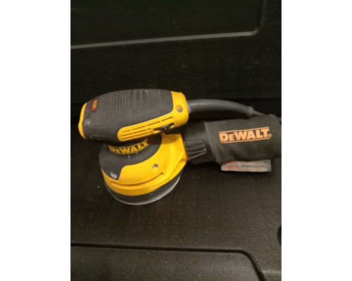 Эксцентриковая шлифмашина DEWALT DWE6423 Эксцентриковая шлифмашина DEWALT DWE6423