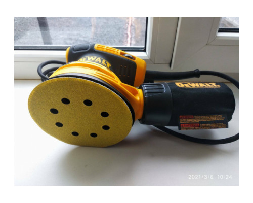 Эксцентриковая шлифмашина DEWALT DWE6423 Эксцентриковая шлифмашина DEWALT DWE6423