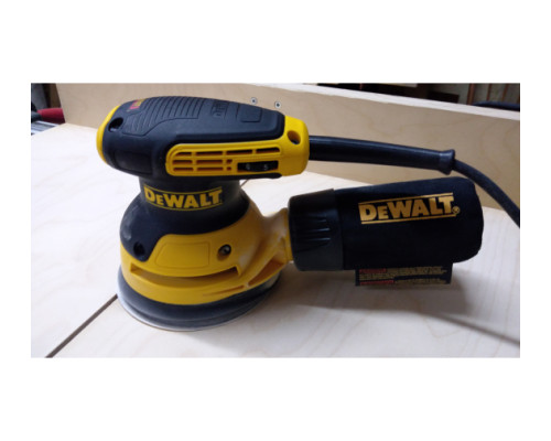 Эксцентриковая шлифмашина DEWALT DWE6423 Эксцентриковая шлифмашина DEWALT DWE6423