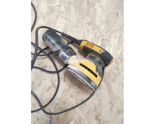 Эксцентриковая шлифмашина DEWALT DWE6423 Эксцентриковая шлифмашина DEWALT DWE6423