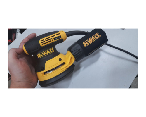 Эксцентриковая шлифмашина DEWALT DWE6423 Эксцентриковая шлифмашина DEWALT DWE6423