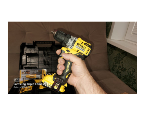 Компактная дрель-шуруповерт DEWALT 12 В XR DCD701D2-QW