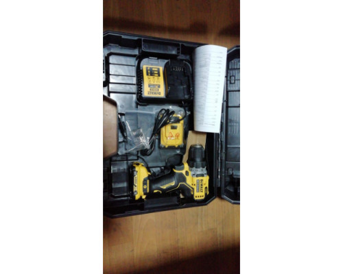 Компактная дрель-шуруповерт DEWALT 12 В XR DCD701D2-QW