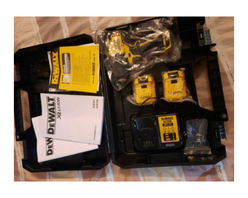 Компактная дрель-шуруповерт DEWALT 12 В XR DCD701D2-QW