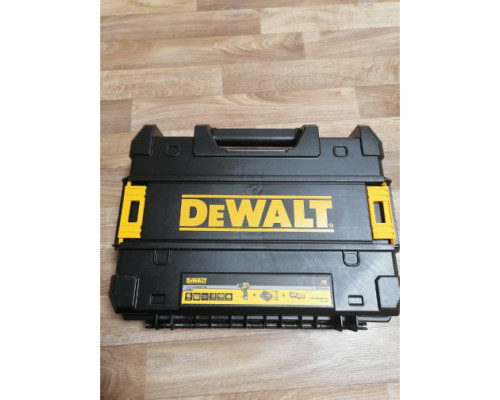 Компактная дрель-шуруповерт DEWALT 12 В XR DCD701D2-QW