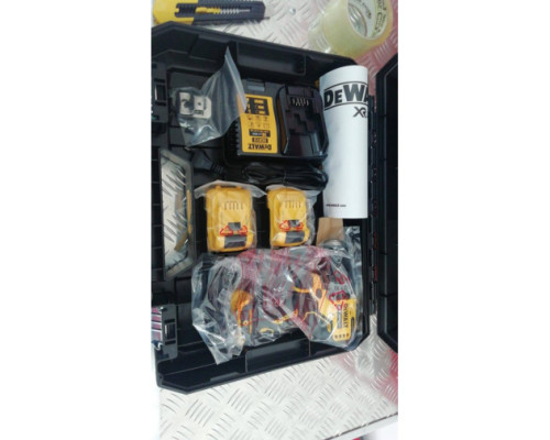 Компактная дрель-шуруповерт DEWALT 12 В XR DCD701D2-QW