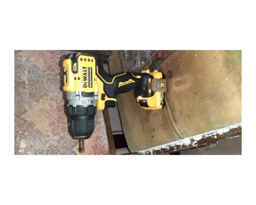 Компактная дрель-шуруповерт DEWALT 12 В XR DCD701D2-QW