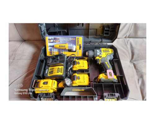 Компактная дрель-шуруповерт DEWALT 12 В XR DCD701D2-QW