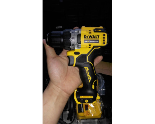 Компактная дрель-шуруповерт DEWALT 12 В XR DCD701D2-QW