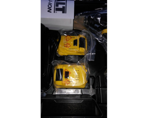 Компактная дрель-шуруповерт DEWALT 12 В XR DCD701D2-QW
