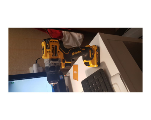 Компактная дрель-шуруповерт DEWALT 12 В XR DCD701D2-QW