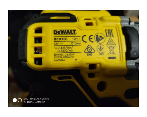Компактная дрель-шуруповерт DEWALT 12 В XR DCD701D2-QW