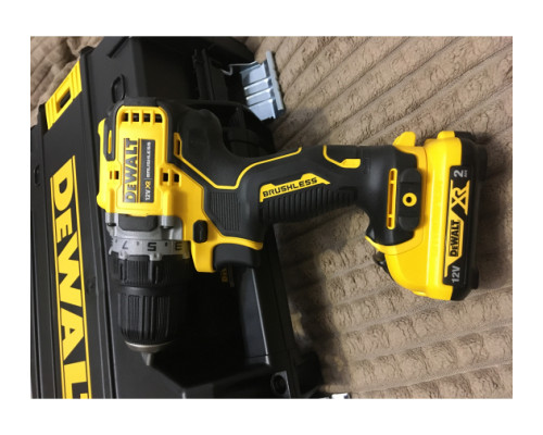 Компактная дрель-шуруповерт DEWALT 12 В XR DCD701D2-QW