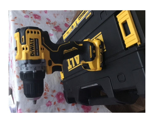 Компактная дрель-шуруповерт DEWALT 12 В XR DCD701D2-QW