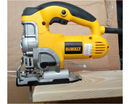 Лобзик DEWALT DW 331 K Лобзик DEWALT DW 331 K