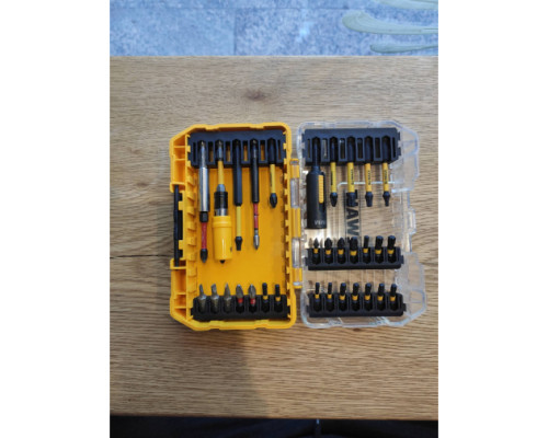 Набор бит и насадок FLEXTORQ 32 шт DEWALT DT70747T-QZ