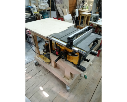 Настольная пила 1850 Вт, 5800 об/мин, диск 210x30 мм DEWALT DWE7485-QS