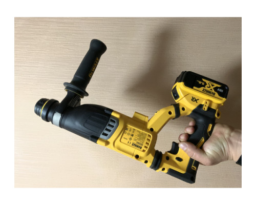 Перфоратор DEWALT 18.0 В XR DCH263N-XJ