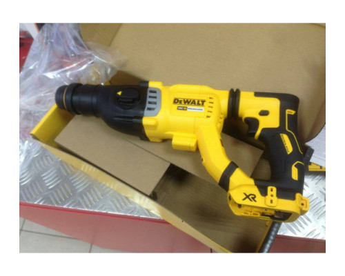 Перфоратор DEWALT 18.0 В XR DCH263N-XJ