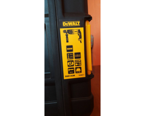 Перфоратор DEWALT D 25143 K Перфоратор DEWALT D 25143 K