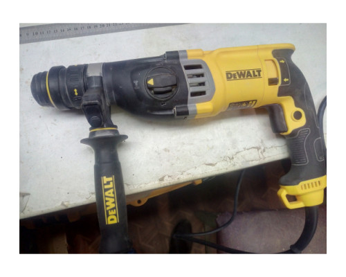 Перфоратор DEWALT D 25144 K