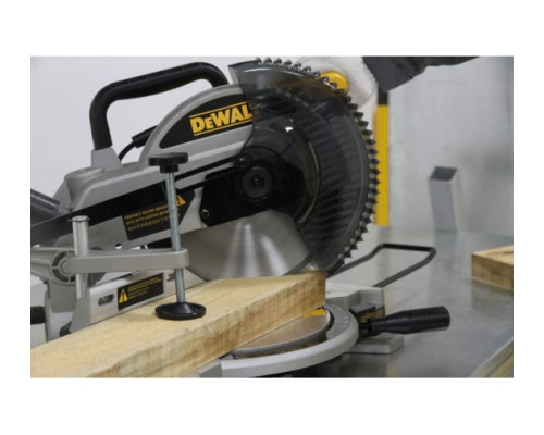 Торцовочная пила DEWALT DW714 Торцовочная пила DEWALT DW714