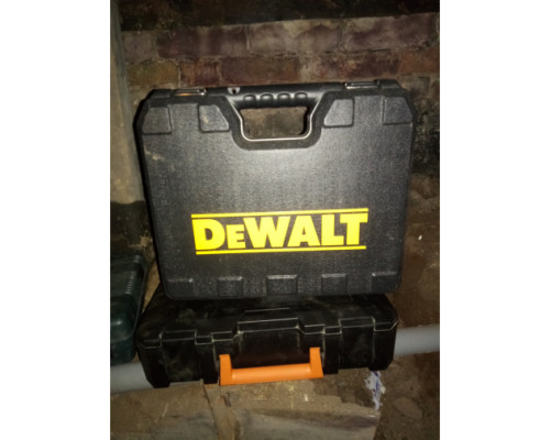 Ударная дрель-шуруповерт DEWALT DCD776S2