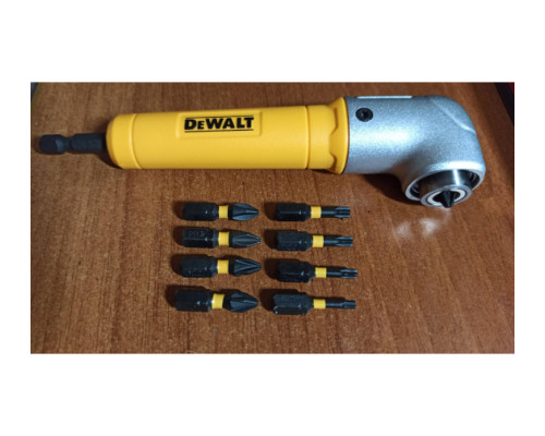Угловая насадка ударная IMPACT + биты (9 шт.) DEWALT DT71517T