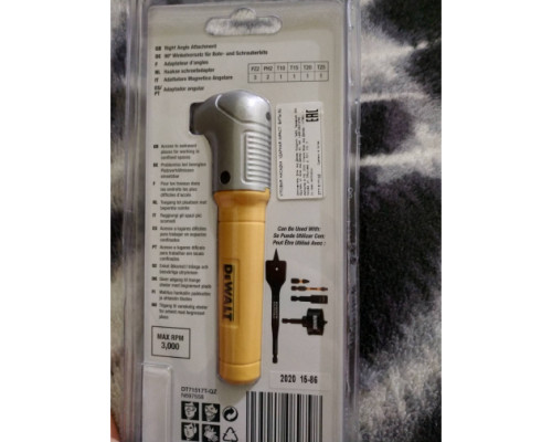 Угловая насадка ударная IMPACT + биты (9 шт.) DEWALT DT71517T