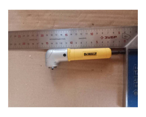 Угловая насадка ударная IMPACT + биты (9 шт.) DEWALT DT71517T