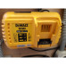 Универсальное зарядное устройство (18-54 В) DEWALT DCB118