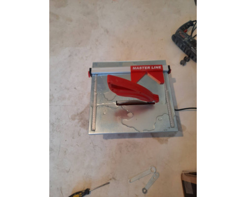 Плиткорез электрический Diam ML-180/700 600084