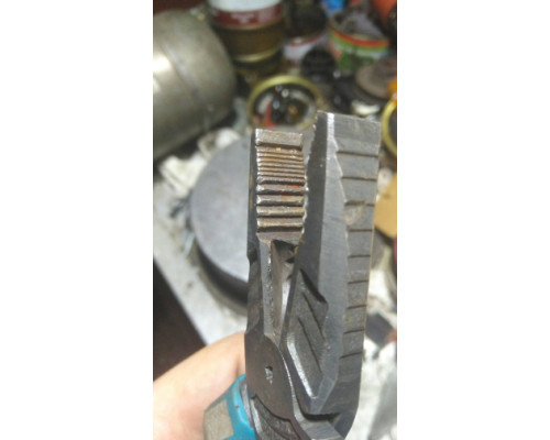 Комбинированные плоскогубцы GROSS 205 мм 16975